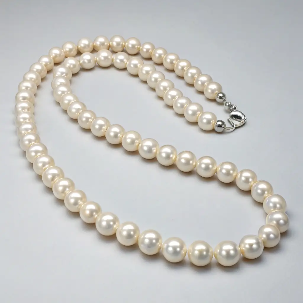 Collar de perlas cortas